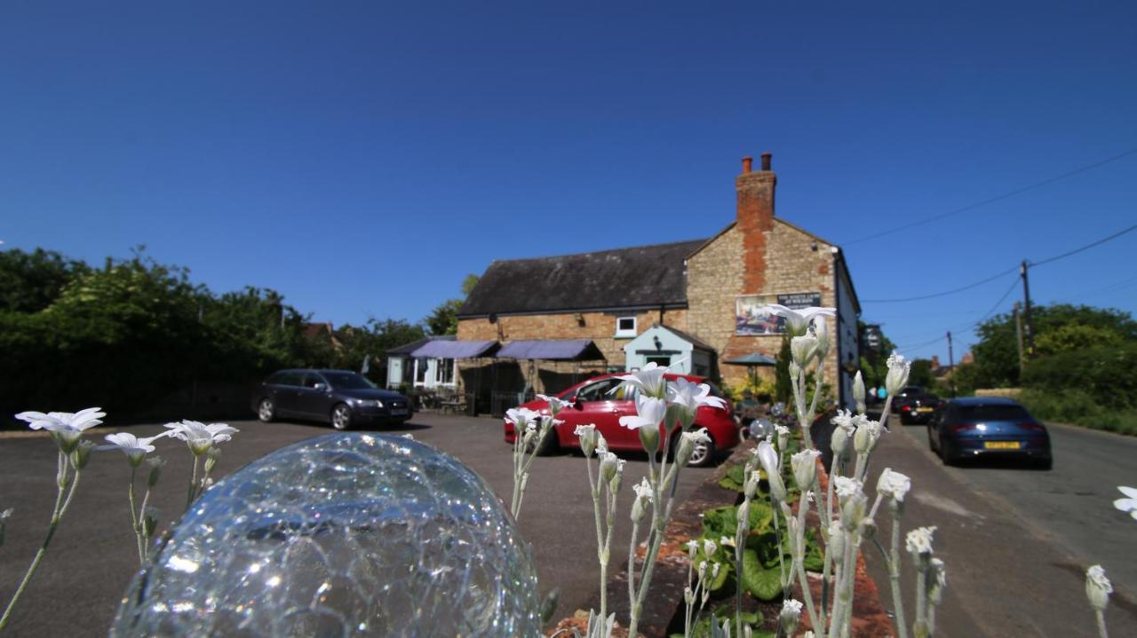 The White Lion At Wicken Bed and Breakfast Milton Keynes Buitenkant foto