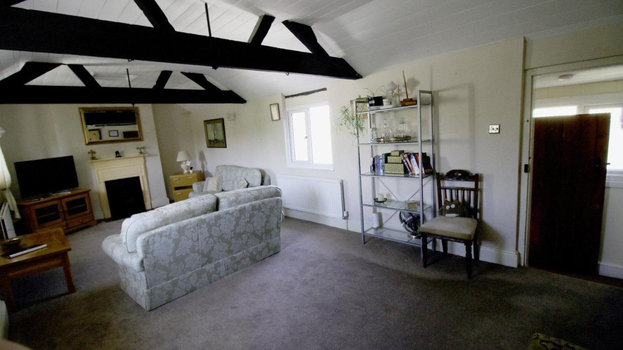 The White Lion At Wicken Bed and Breakfast Milton Keynes Buitenkant foto